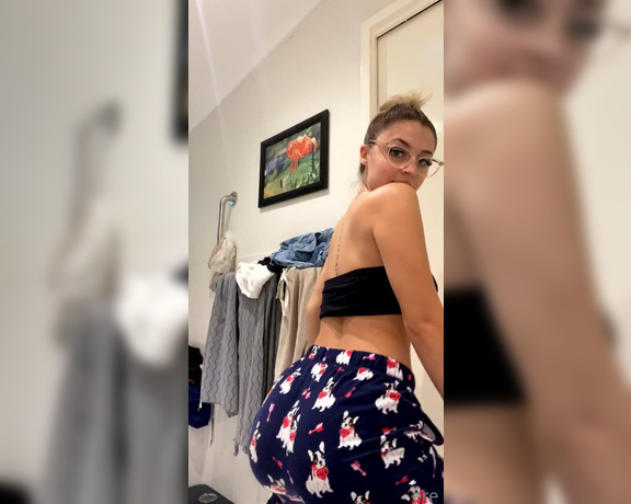 Lilith Cavali aka Lilithcavali OnlyFans - I love twerking