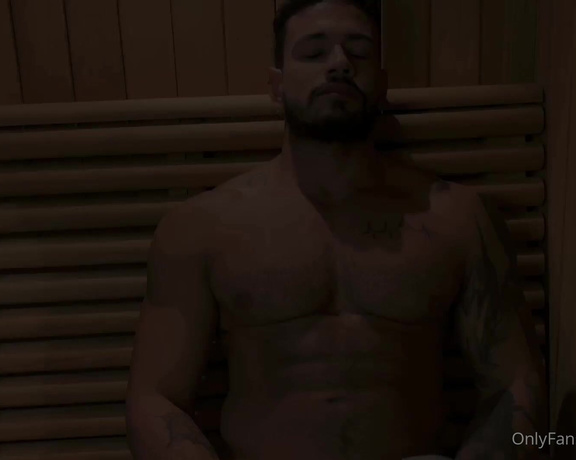 Alejo Ospina aka Aospinad OnlyFans - SAUNA VIDEO  My first video Topping other than Daniel I went to a spa to have an easy and quiet mo