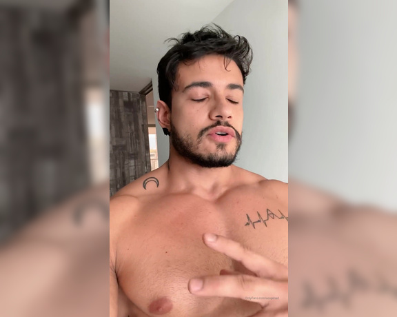 Alejo Ospina aka Aospinad OnlyFans - ENGLISH VERSION About quarantine and OnlyFans