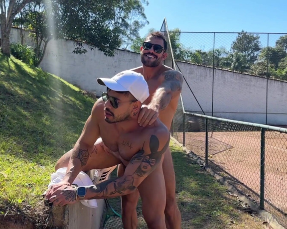 Alejo Ospina aka Aospinad OnlyFans - Naked Tennis  Full Video @diegomineiro xl