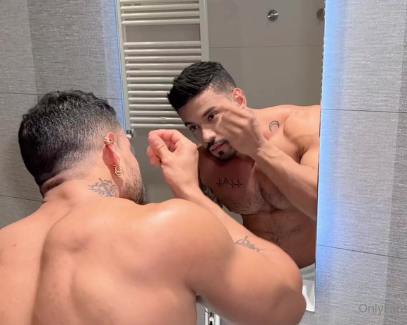 Alejo Ospina aka Aospinad OnlyFans - Sexy, Hunk and Sweet  Full Video @brockmagnus