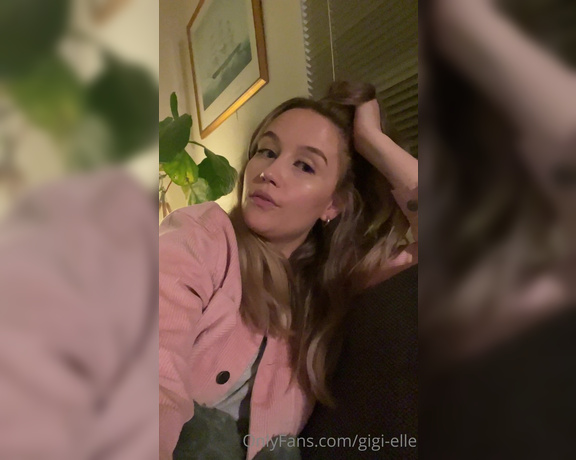 Gigi Miller aka Kiwigirlgigi OnlyFans - Hey loves! This is a VERY important, short video from me about the eagerly anticipated sex machine v