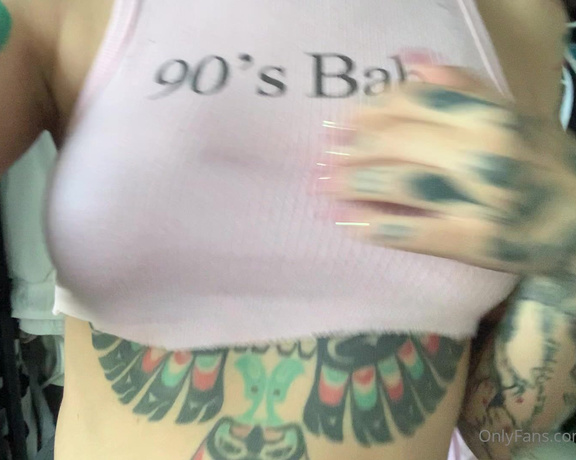 Taylor white aka Taylorwhitetv OnlyFans - LIL TITTIE BOUNCE