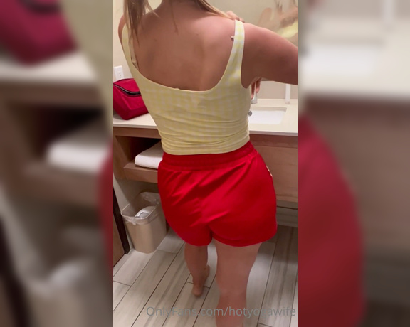 Hotyogawife OnlyFans - Had some fun in the hotel bathroom!! Thinking about my ex! He say he was ready for be recorded too!