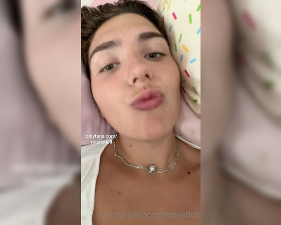 Moxie Doll aka Moxiedoll OnlyFans - POV you’re my boyfriend and I miss you, so I send these videos while you’re at work