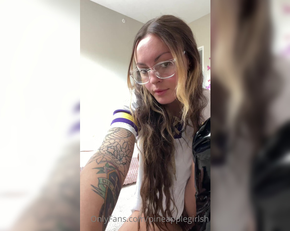 Princess Shawna aka Pineapplegirlsh OnlyFans Leaked - I feel so fucking hot and sexy in these boots