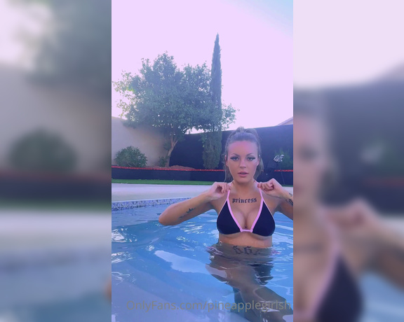 Princess Shawna aka Pineapplegirlsh OnlyFans Leaked - Wanna have a pool night with me Slow makeouts in the pool that get hot and heavy, rubbing my pussy