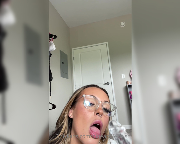Princess Shawna aka Pineapplegirlsh OnlyFans Leaked - This was a custom video request that is too fucking hot to not share  Check your DM’s for this slut