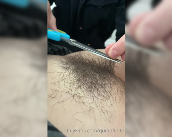 Quinn Finite aka Quinnfinite OnlyFans - Today’s to do list have my friend help me trim my pubes a tiny bit before he fucks me