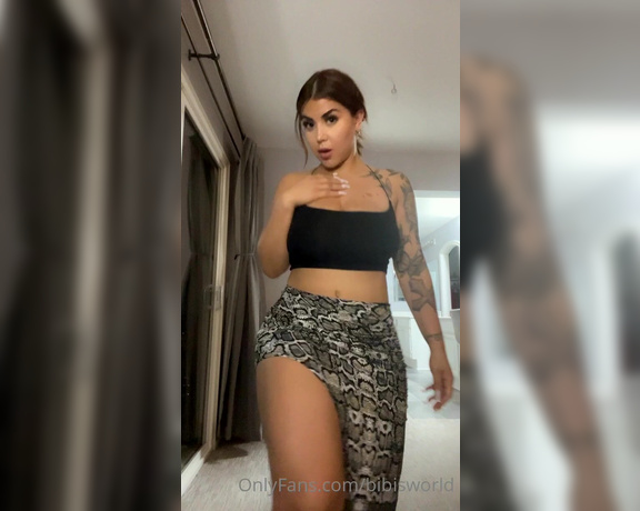Sexy Lil Mami aka Bibisworld OnlyFans - A little dance for you Bebe