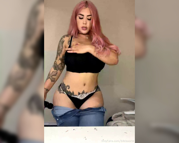 Sexy Lil Mami aka Bibisworld OnlyFans - Stream started at 12172022 0519 am Friday night