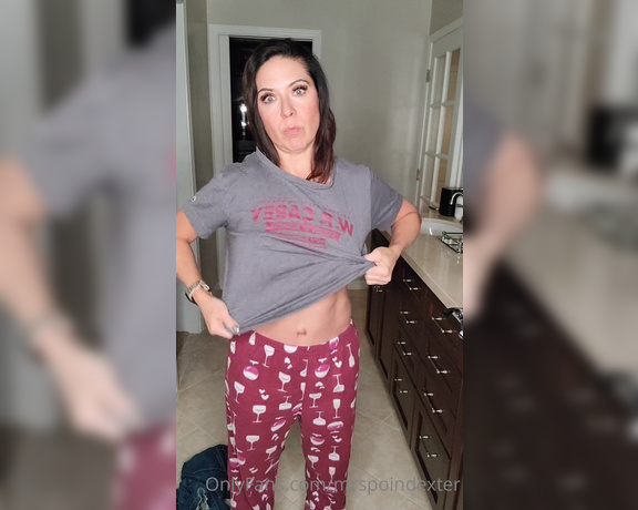 Mrs Poindexter aka Mrspoindexter OnlyFans - Taco Tuesday chat What is your favorite taco And I got some new t shirts gear in from you (thank yo