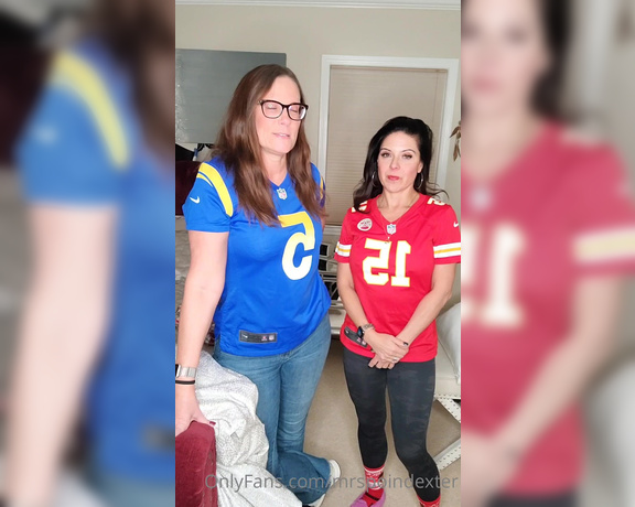 Mrs Poindexter aka Mrspoindexter OnlyFans - @annabellepeaches and me New Years Day chatty chat Hope you had a relaxing football Sunday I actua