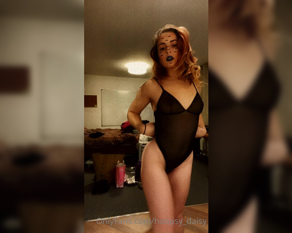 Hoopsydaisy OnlyFans - I’d actually totally wear this on a night out Also I was filming the second video with my frien 1