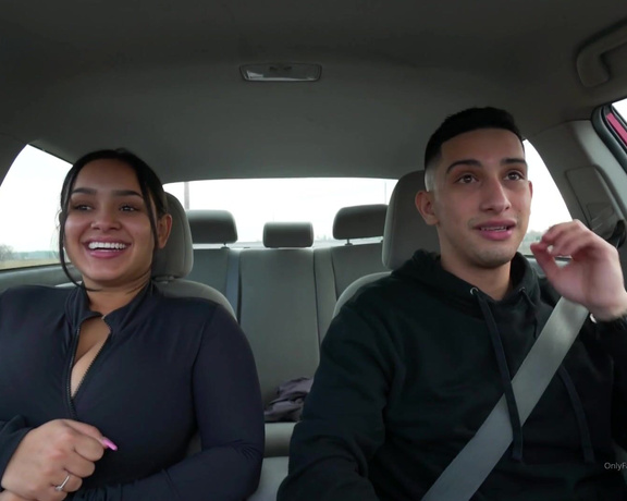 Isaac & Andrea aka Isaacandandrea OnlyFans - Getting undressed while he drives