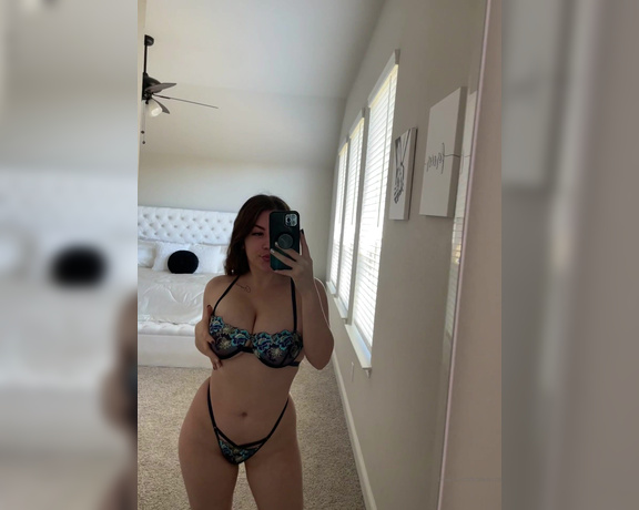 Julissalatoxica - OnlyFans Video 26