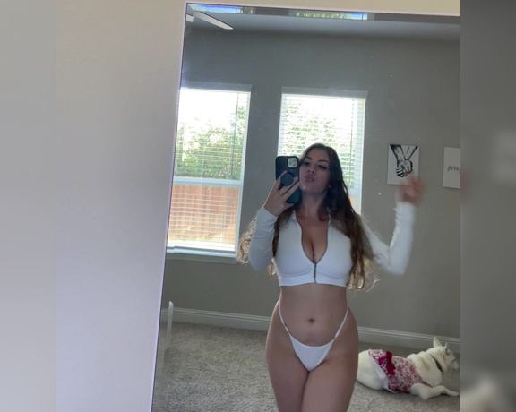 Julissa aka Julissalatoxica OnlyFans - New anal video in your inbox