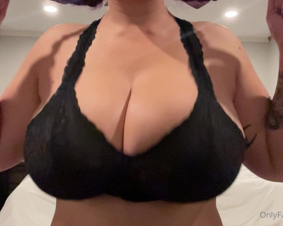 Tati Evans aka Tatievans OnlyFans - Haven’t done a slomo tittydrop in awhile