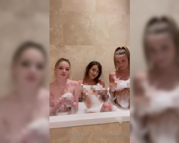 Ava Reyes Nude aka Avaxreyes OnlyFans - Only 4 hours till our collab release! Get freaky with us in the bath, playing with each other, girl