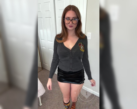 Felicity Freckle aka Felicity_freckle OnlyFans - I don’t know what Quidditch position you play, but you sure look like a keeper I think that’s enou