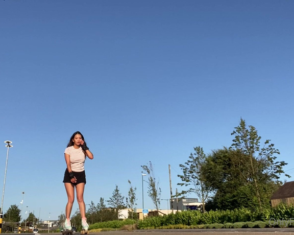 Miss Reina T aka Missreinat OnlyFans - Practing one foot turn today, sometimes I am hesitant to do it can you tell when!