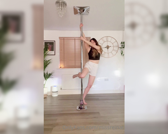 Miss Reina T aka Missreinat OnlyFans - Practicing at home