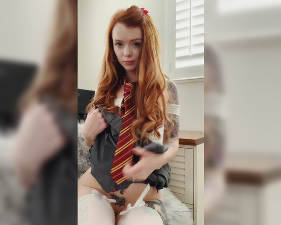 Weejulietots OnlyFans - Harry Potter week Here’s a short clip from my Gryffindor video that’s waiting to be unlocked in