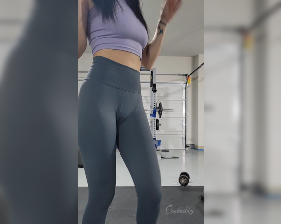 Cookiesbby OnlyFans - How are the leggings today
