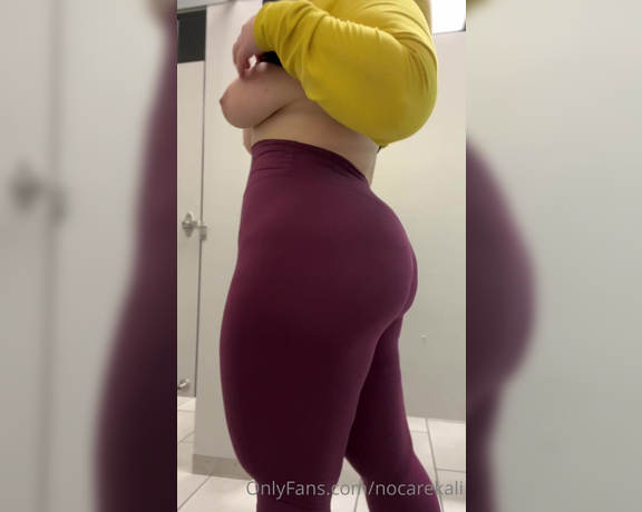 Kali aka Nocarekali OnlyFans - Wanna sneak off at the gym with someone so bad