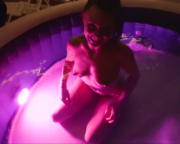 Maria Jade - Late night fuck in a hot tub HD, Cheating Wife, Creampie, Hot Tub, MILF, POV, ManyVids