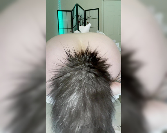 Lainabearrknee OnlyFans - Another 3 minute tail insert video )