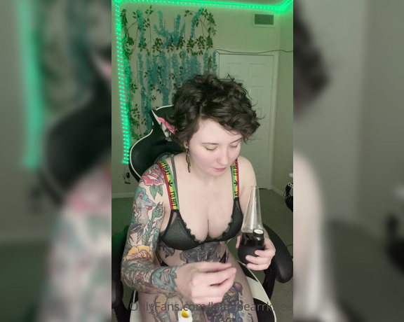 Lainabearrknee OnlyFans - Just a silly 420 video i forgot i had filmed lol im going through some mental stuff today but im go