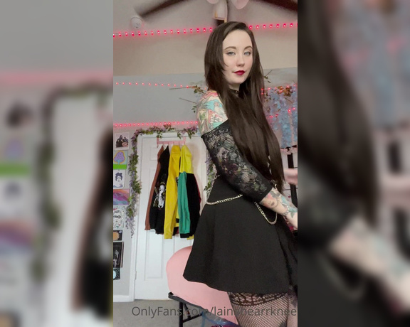 Lainabearrknee OnlyFans - My fit was amazing and I had to share ) Do you like my long hair heheh