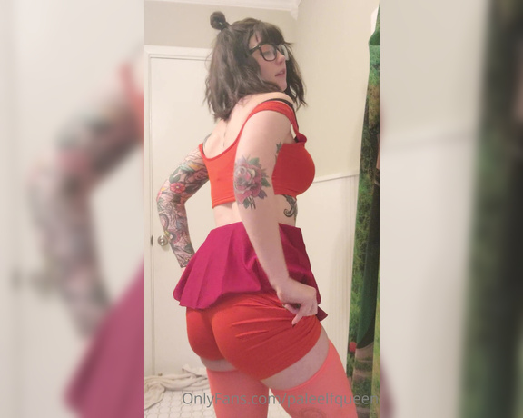Lainabearrknee OnlyFans - Velmas Roll play shes mad you havent came for her yet