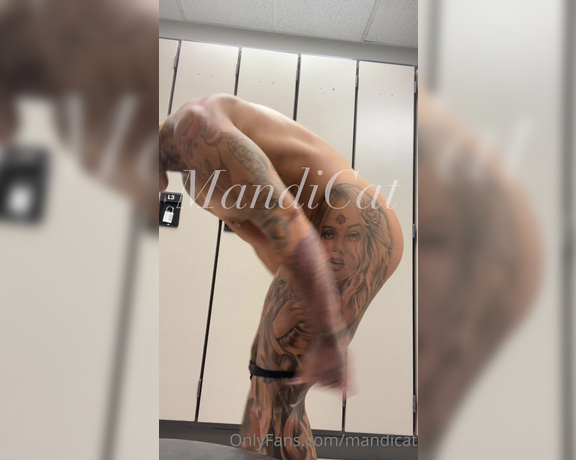 Mandicat OnlyFans - Watching me in the change room at the gym after my workout again You’re such a naughty perv I like