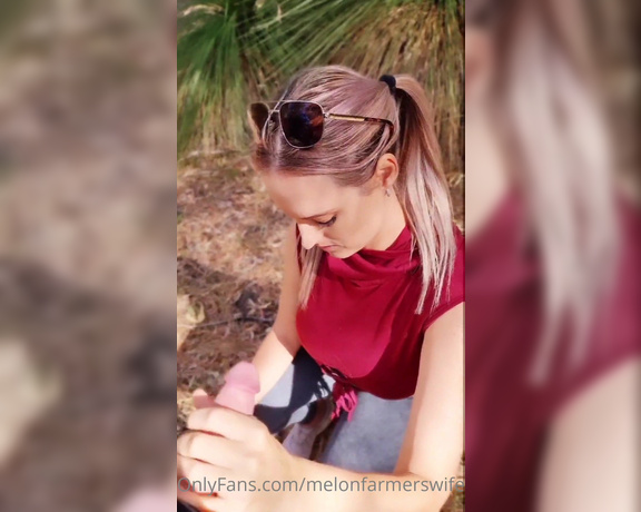 Melonfarmerswife OnlyFans - Sneaky bushwalks @luckyfarmer