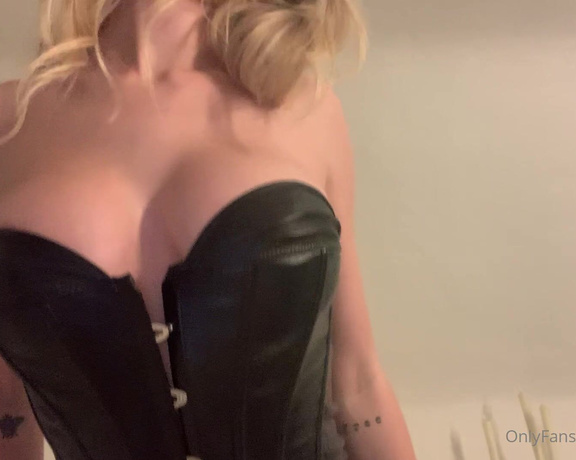 Kaylen aka Kaybaby1 OnlyFans - Some teasers