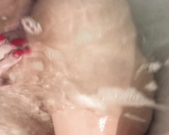 Mylittlechar OnlyFans- [Video] Taking a bath in Venezia, wanna join me