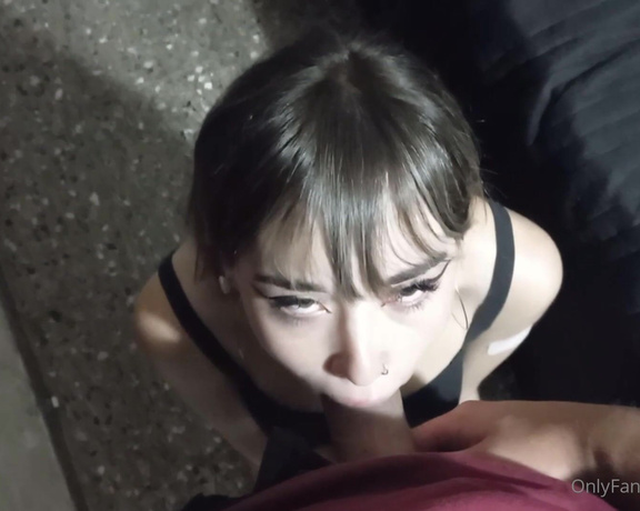 Mewqueen aka Mewslut OnlyFans- (DISCLAIMER) This video may be a bit rough for some people (POV) Hard throatfucking, spitting, cock