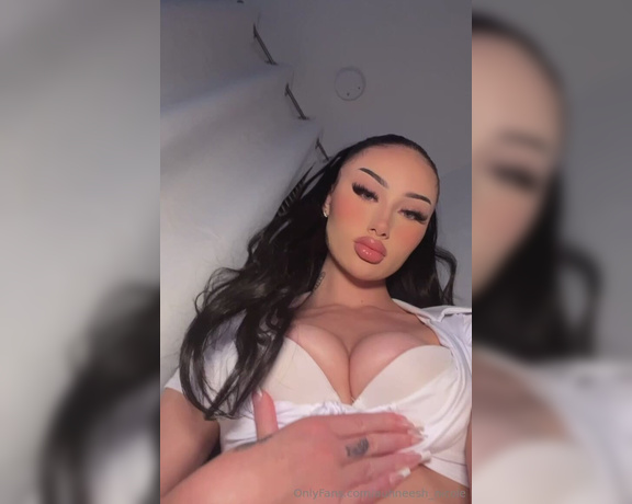 Auhneesh Nicole aka Auhneesh_nicole OnlyFans - Can I be ur tease