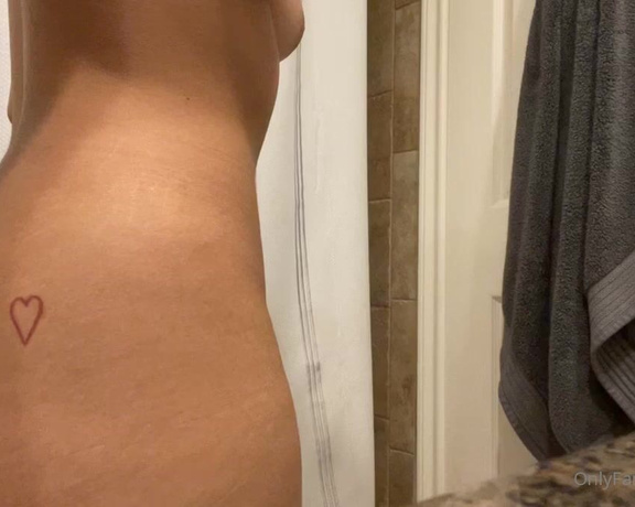 Theonlybiababy OnlyFans - Shaking my ass is my addiction