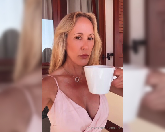 Brandi Love aka Brandi_love OnlyFans - TGIF BABY!!! That sip of morning coffee on a Friday just hits different! Do you agree