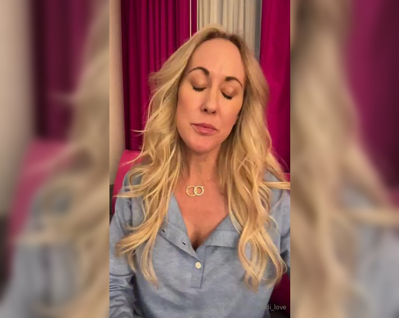 Brandi Love aka Brandi_love OnlyFans - To the guys who were sexting me up moments ago making me cum over and over again I hate you and lo
