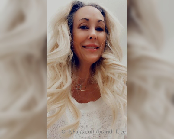 Brandi Love aka Brandi_love OnlyFans - For the Titty Tuesday Lover Check your DM for a special $12 bundle to celebrate the day with me