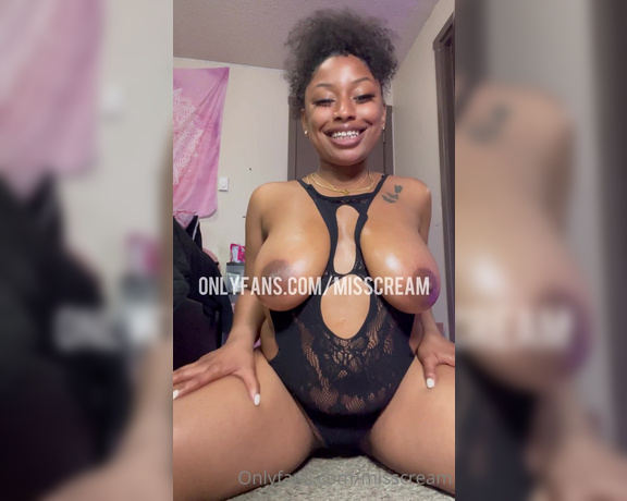 Cream aka Misscream OnlyFans - Lil sexy I love rubbing coconut oil all over my body my skin be feeling so smooth
