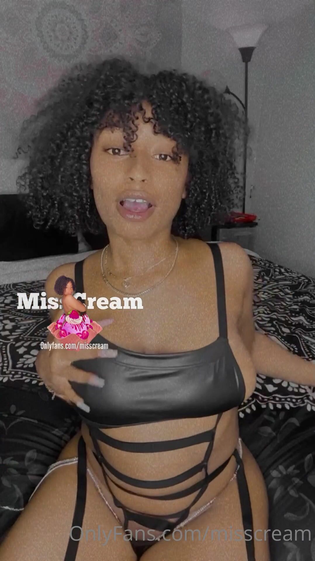 Watch online Cream aka Misscream OnlyFans - I just wanna be your favorite  on X-video