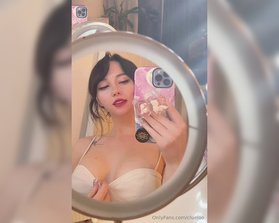 Clueloo - OnlyFans Video 77