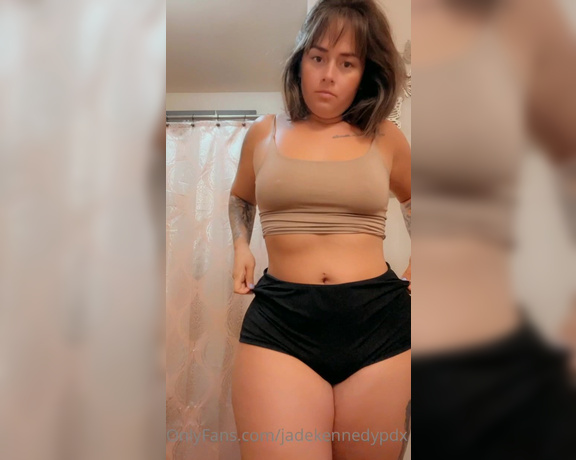 Jade Kennedy aka Jadekennedypdx OnlyFans - When you wake up feeling a little lighter