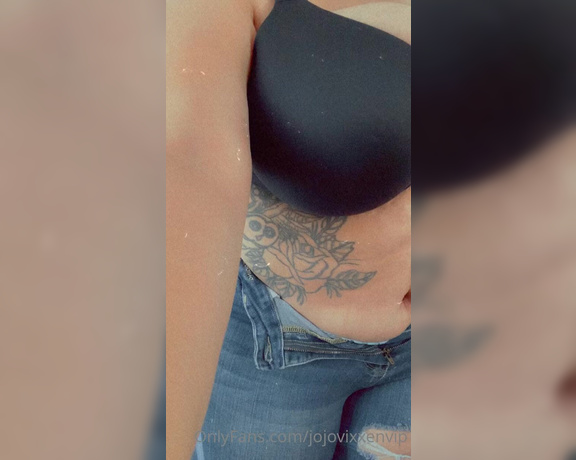 Jojovixxenvip OnlyFans - Pov you just came over and I beg you to bend me over my bed to fuck me