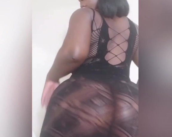 K_high_lah aka Cocodethick OnlyFans - This sexy black dress really be showing all my curves ! I love it